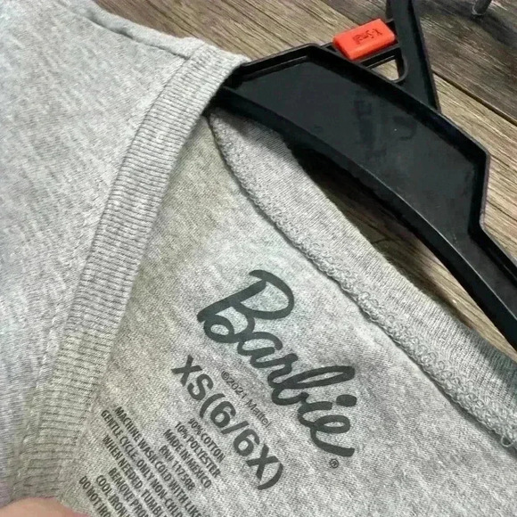 Barbie Grey Girls Run The World T-Shirt - Picture 2 of 2